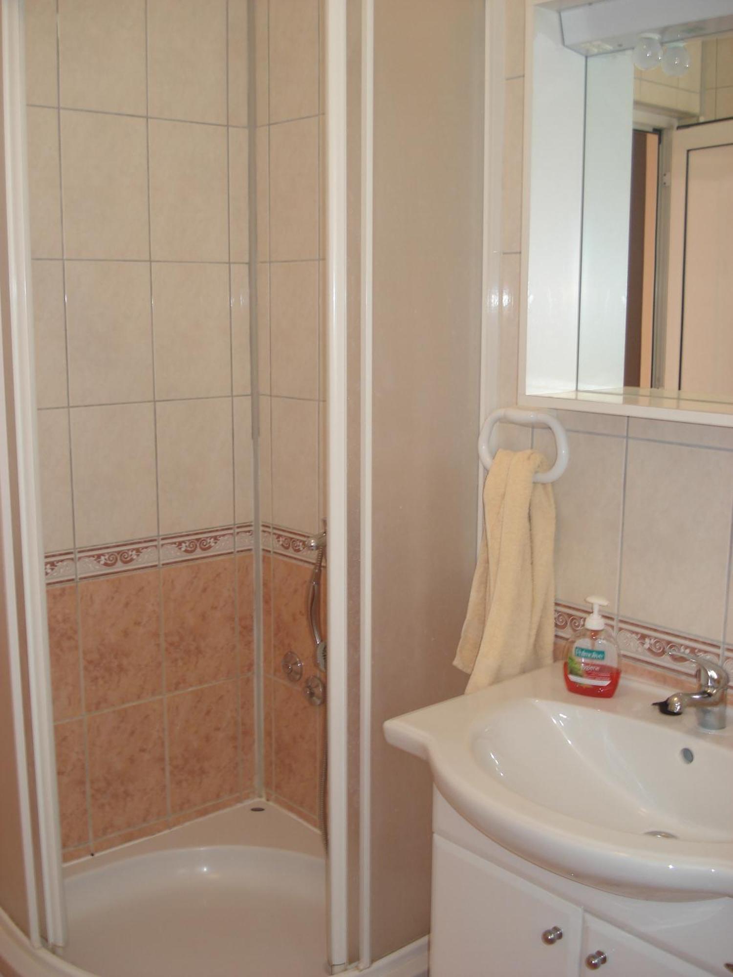 Apartmani Leona ビビニェ エクステリア 写真